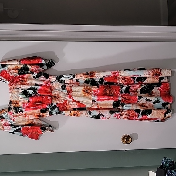 Artsy Dress Colorful off Shouder NWT - Picture 5 of 9